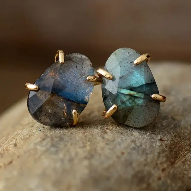 Natural labradorite in Triballe earrings