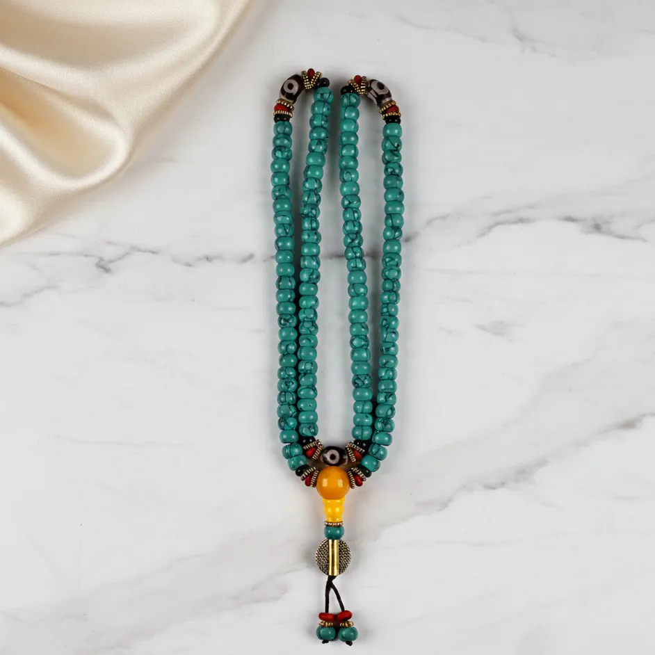 Collar de Howlita Verde y Cuentas Dzi