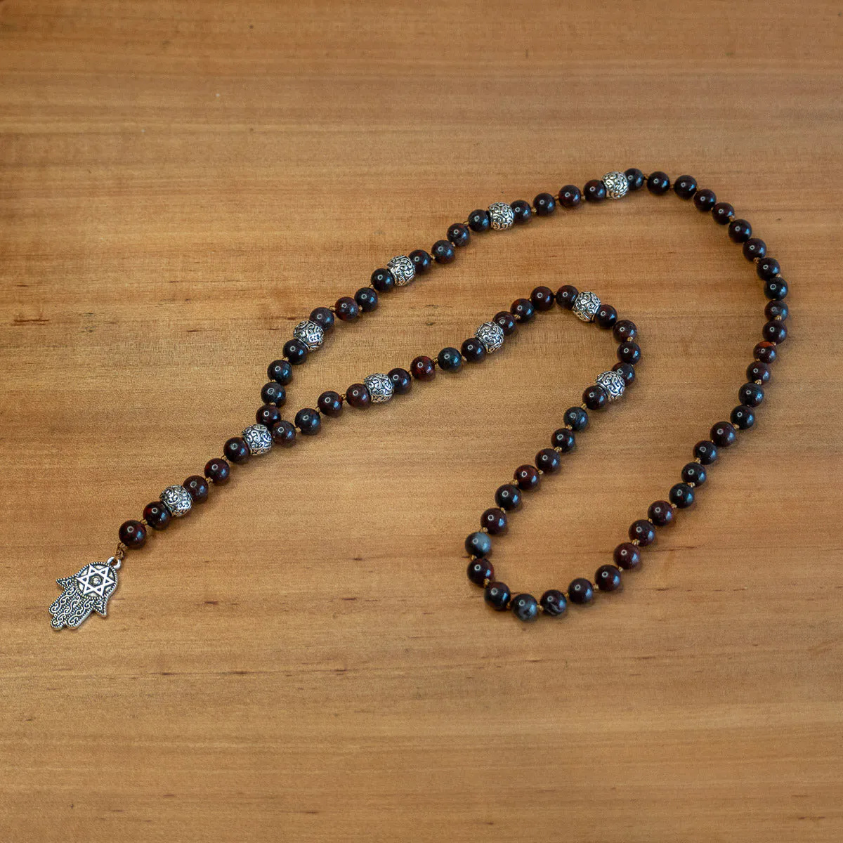 Collar de Jaspe con Colgante Mano de Fátima