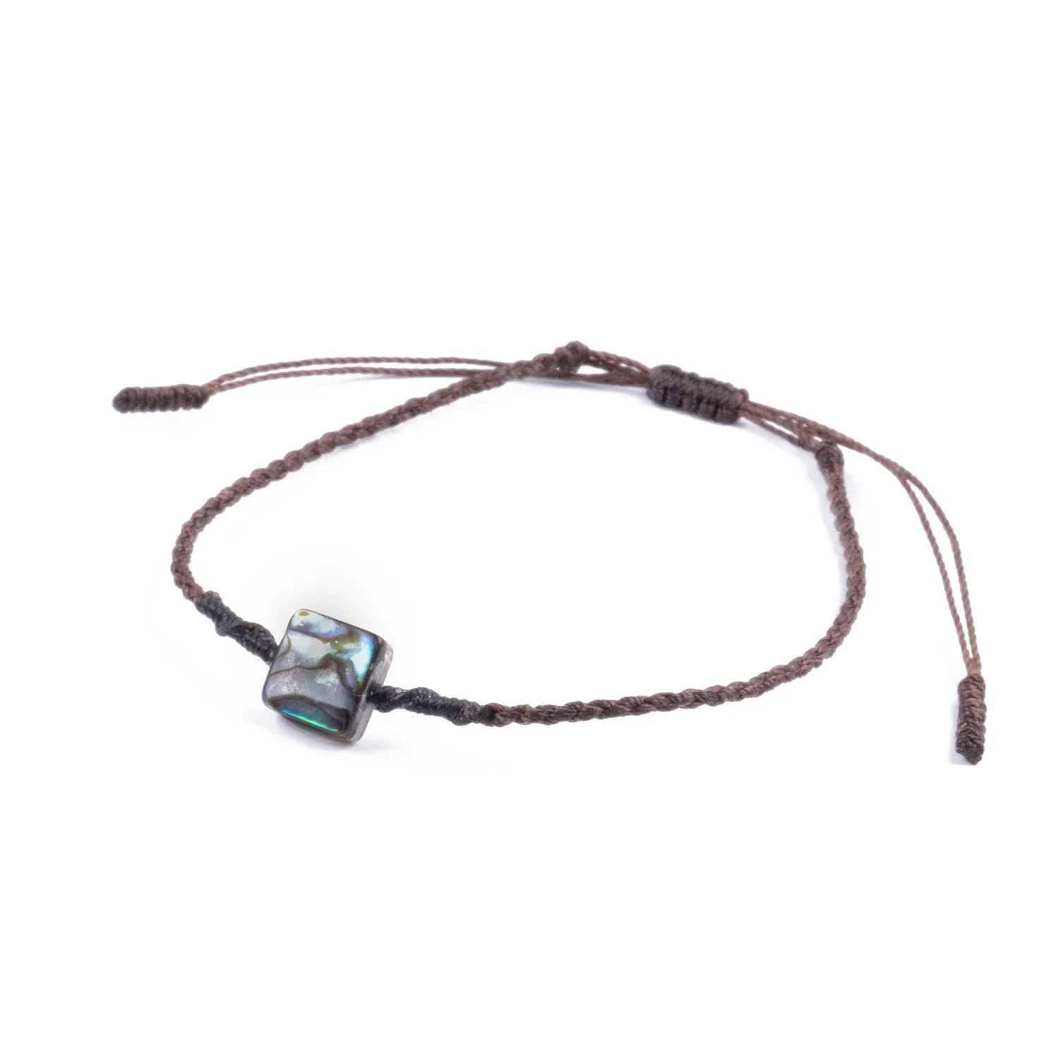 Pulsera de Hilo Tejido y Nácar